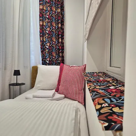 Lukerly 2 Apartament *