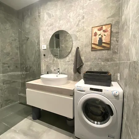 Apartament Lukerly 2 *